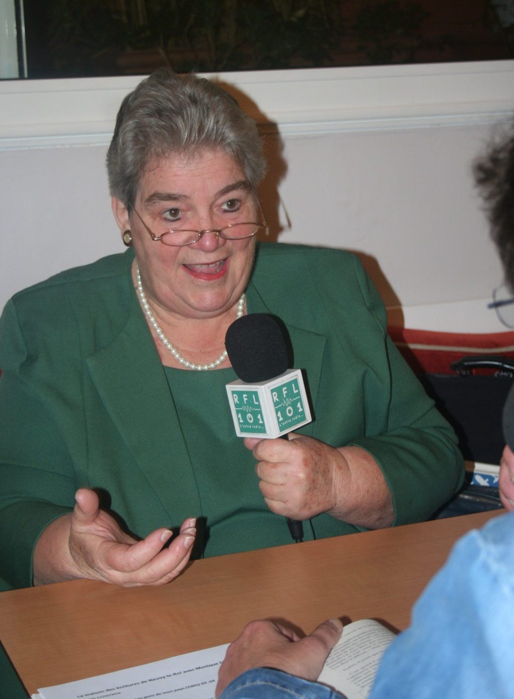 Monique Durand dans Les rendez-vous littérairespour &laquo;&nbsp;Le petit cailloux de la mémoire&nbsp;&raquo; interviewée par Stéphan&nbsp;Mary