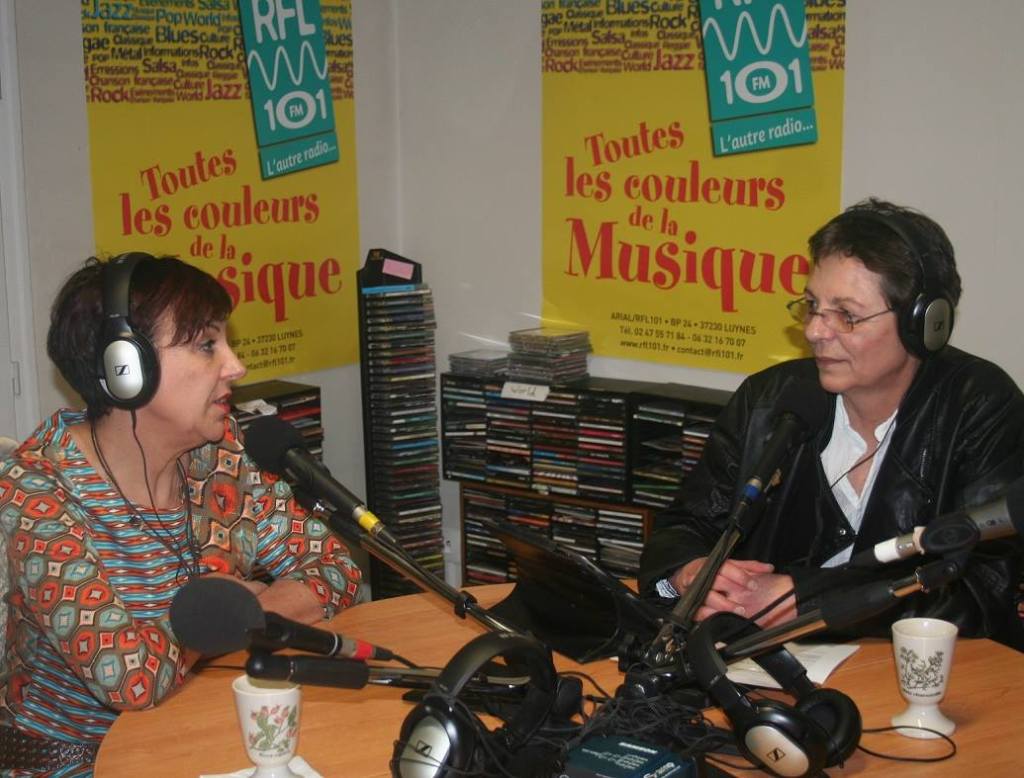 Agathe C, auteure interprète et Francis Jackowski, mélodiste, dans « Médiane »